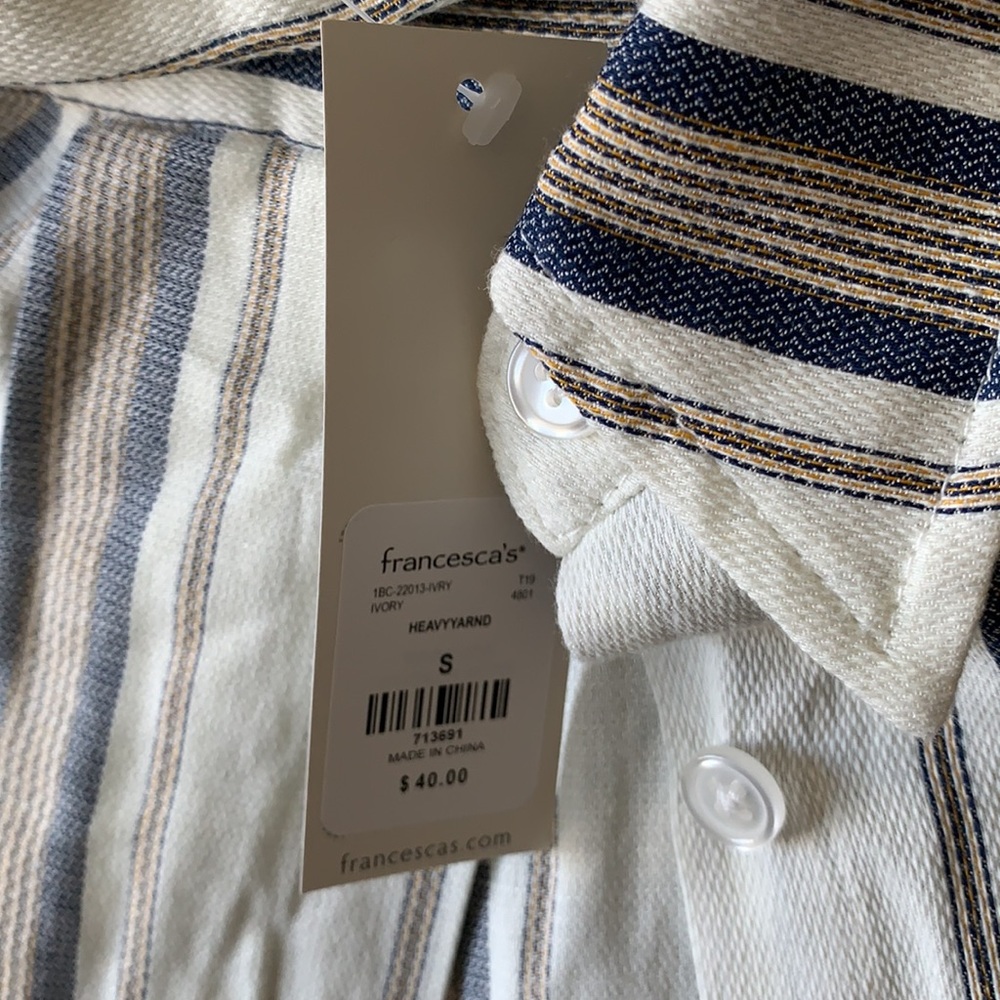 Francesca's Harper Buttoned Shirt - Picture 8 of 9